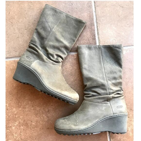 Keen Akita Mid-calf Leather Scrunchie Boots with Wedge Heels size 8 - Picture 1 of 10